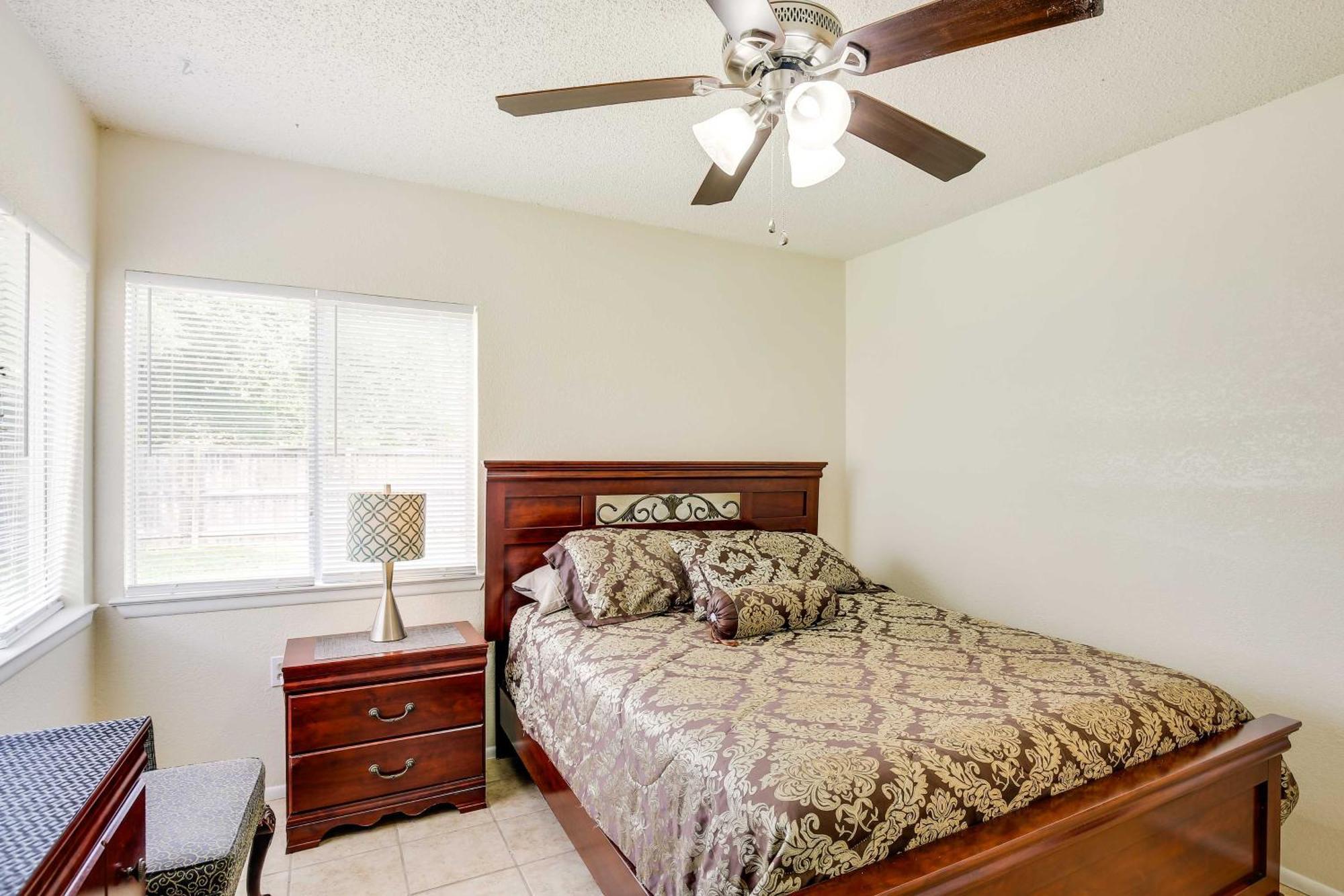 Sunny San Antonio Home With Backyard And Patio! Eksteriør bilde